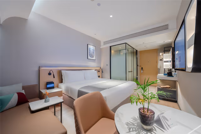 Business Class Big Bed Room
