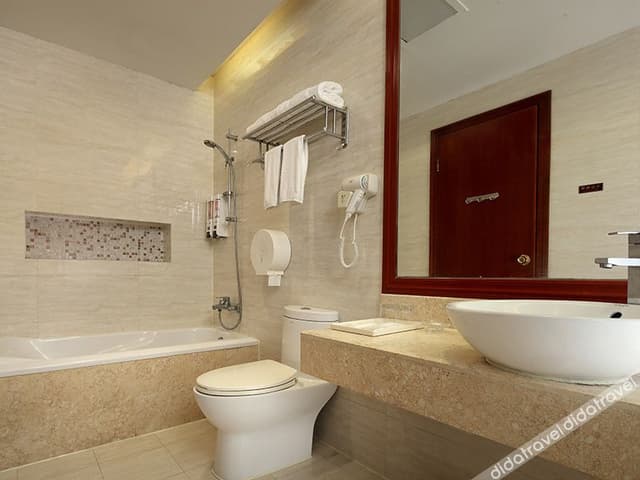 Executive Queen Suite