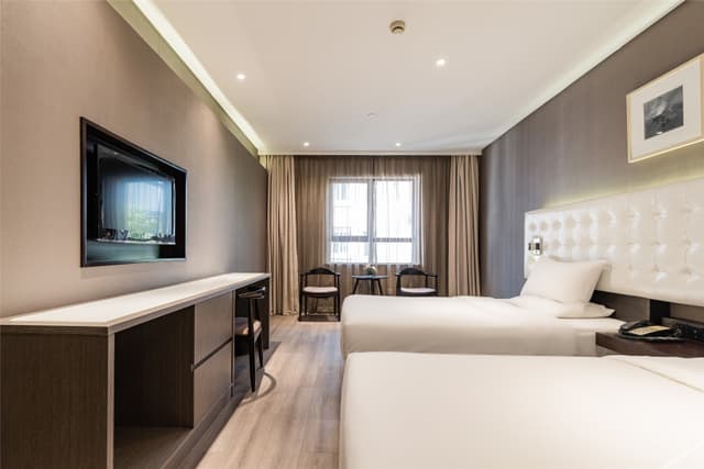 Business Standard Room