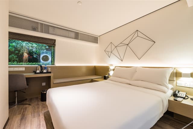 Queen Room