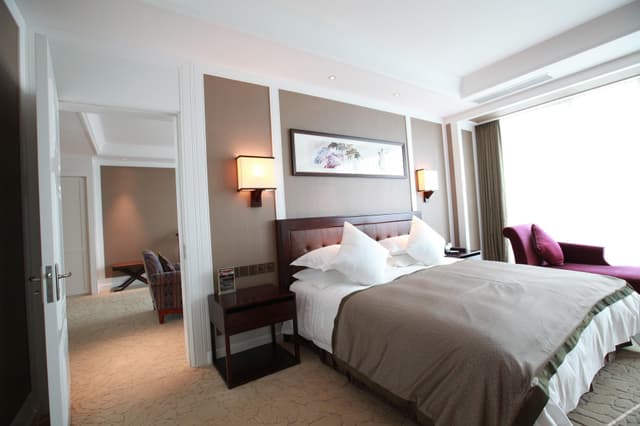 Executive Business Room