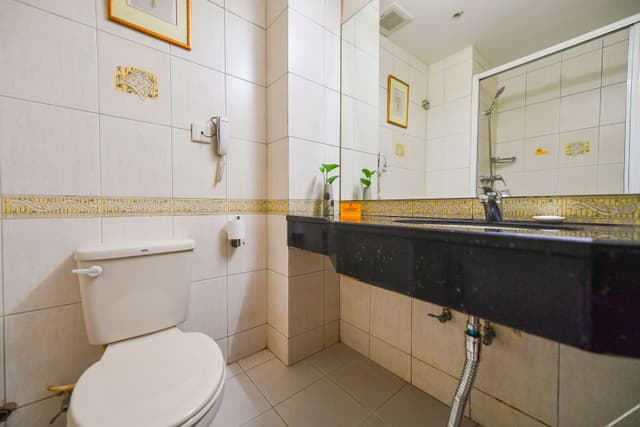 Deluxe Four-person Room