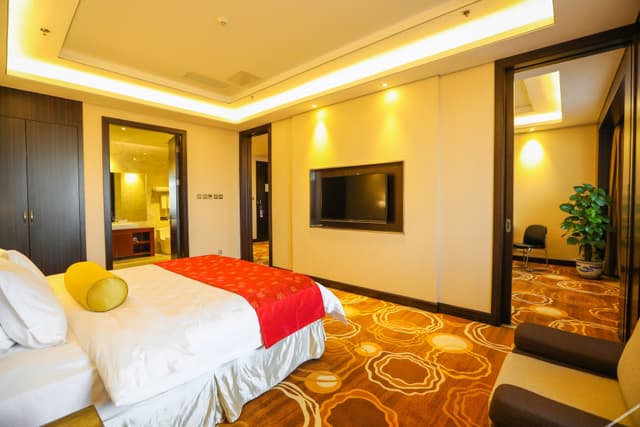 Deluxe Suite