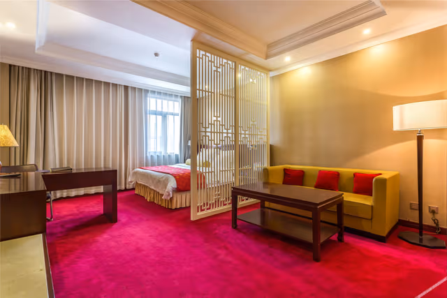 Deluxe Room (Double bed) (Private bathroom)