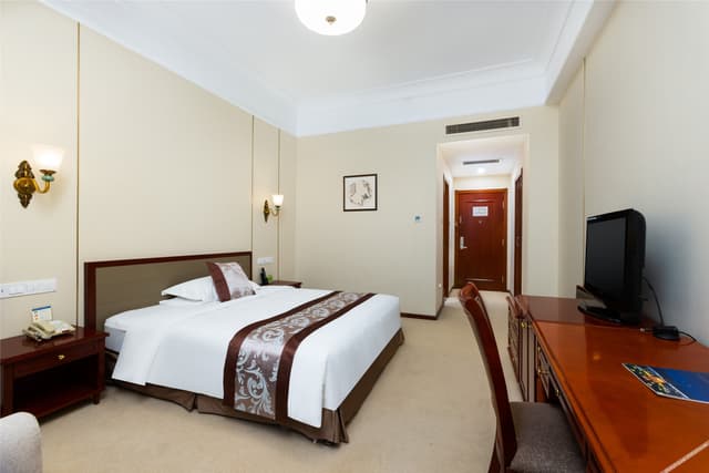 Superior Queen Room