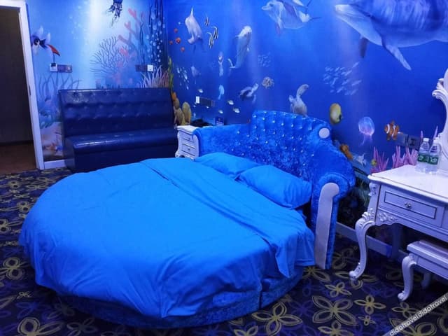 Deluxe Round-bed Room