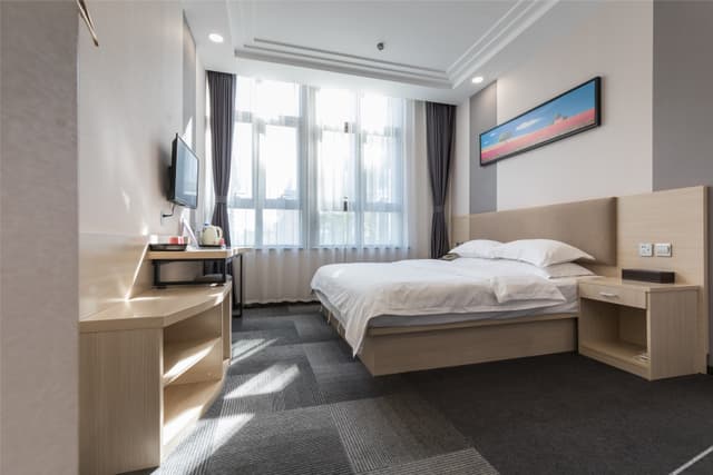 Cherry Blossom Deluxe Room (Double bed)