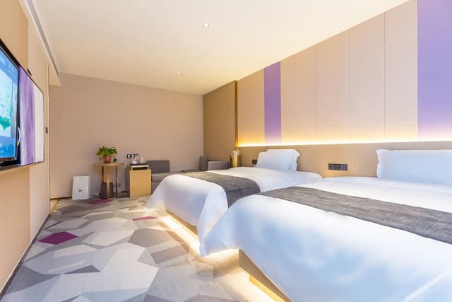 Superior Twin Room (windowless)