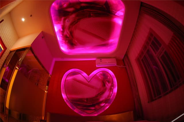 Romantic Themed Room