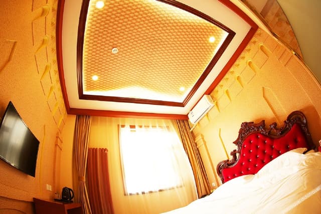 Standard Themed Room