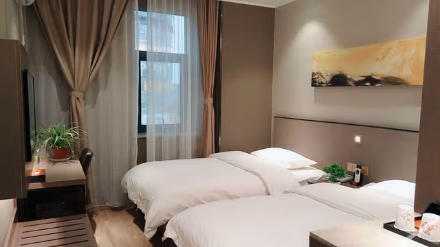 Selected Room (2 Beds)