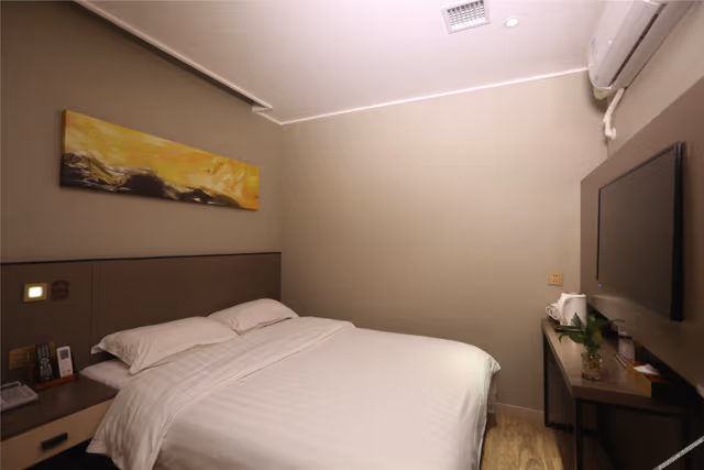 Selected Room (Double Bed) (No Window)