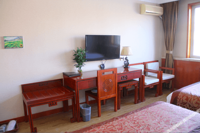Deluxe Family Room