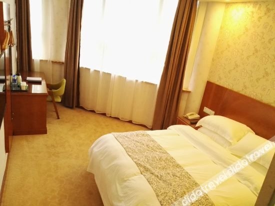 Yihao Hotel (Shanghai Huinan subway station store)2