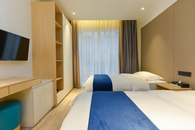 Premium 2-bed Room
