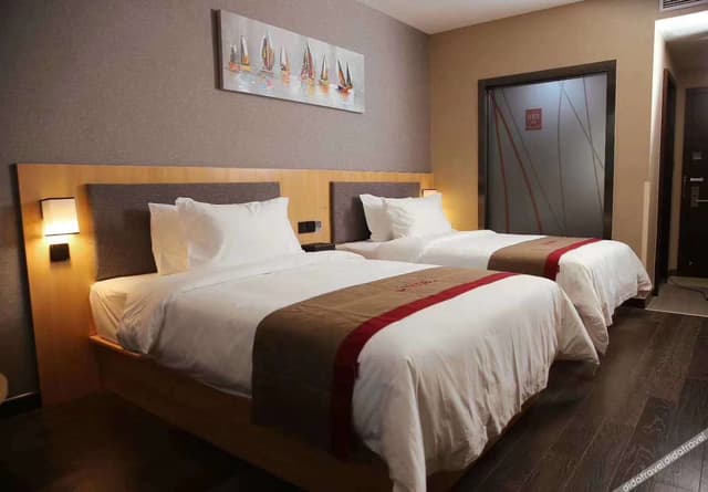 Selected Room (2 Beds)