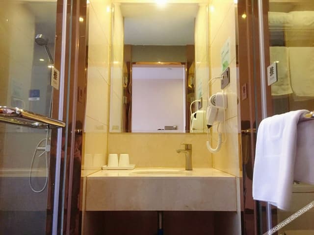 Selected Room (2 Beds)