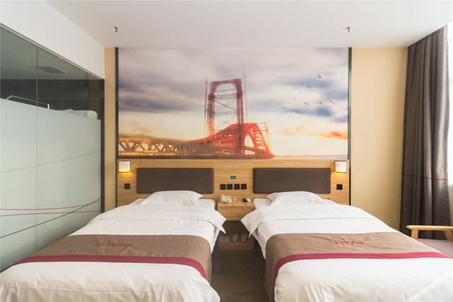 Standard Room (2 Beds)