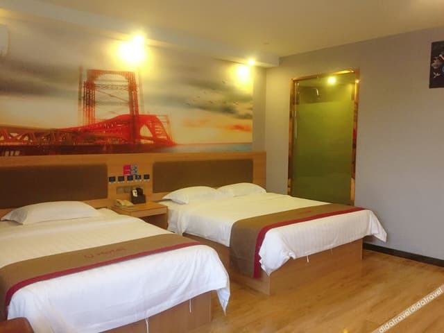 Standard Room (2 Beds)