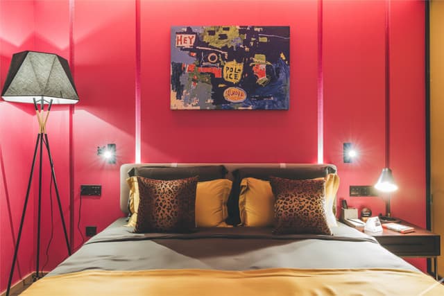 Artist Theme Room