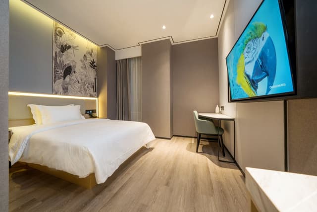 Light Luxury View Double Bed Room