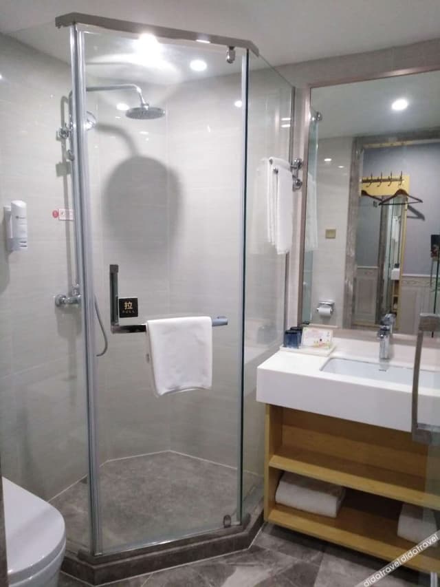 2-bed Room