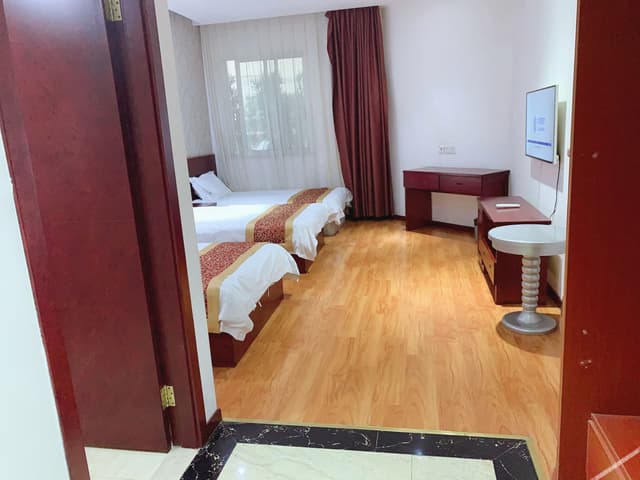 Deluxe Triple Room