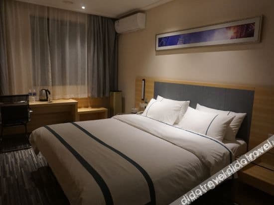 Guestroom (Queen bed)