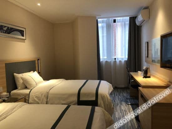 Business Room (2 Beds)