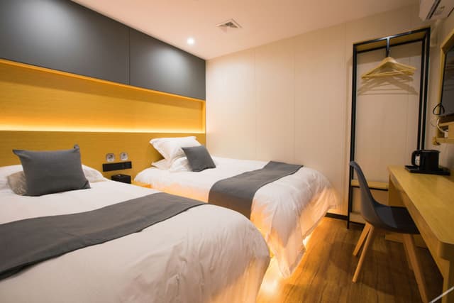 Zhi Shang Family Room