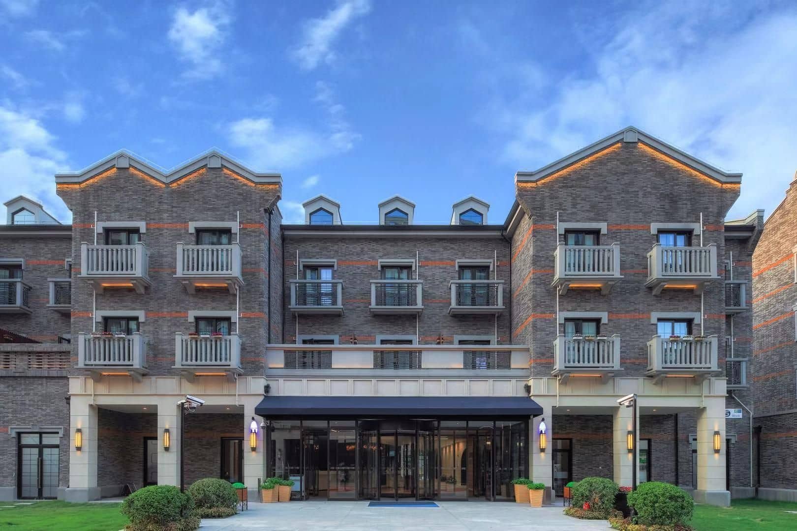 Buttonwood Hotel Buttonwood Hotel