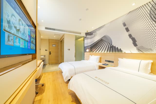 Light Luxury Business Twin Room