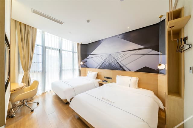 Light Luxury Business Family Room