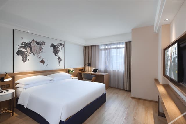 Honor Double Bed Room