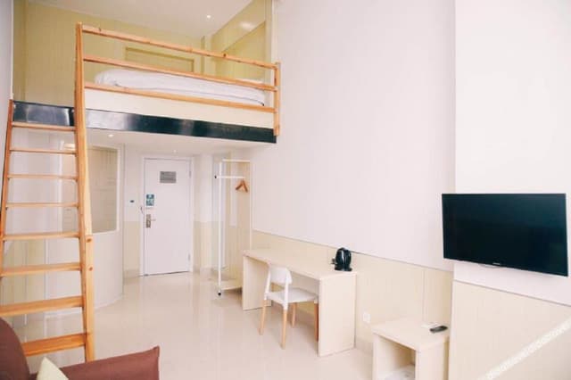 Business Multi-level Suite