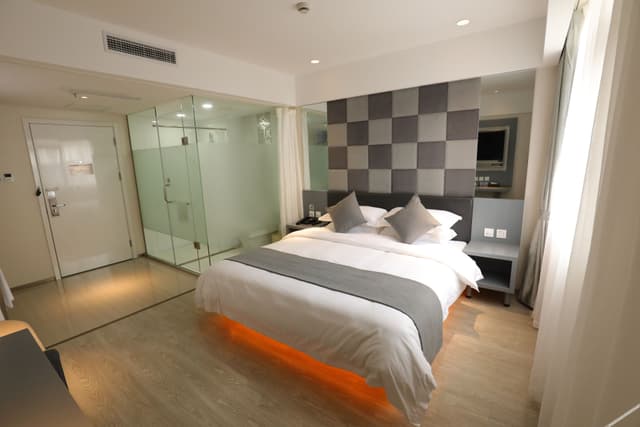 City Room (Double Bed)