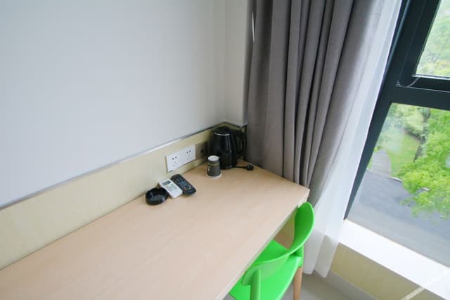Business Room (Double bed)