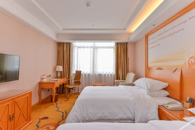 Deluxe 2-bed Room