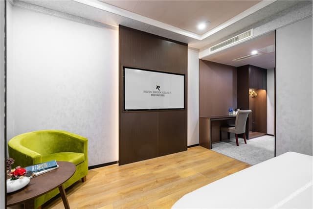 Business Double Room (Without window)