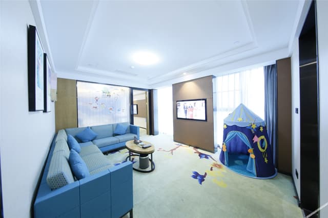 Parent-child Suite
