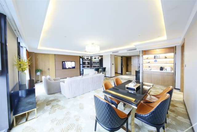 Presidential Suite