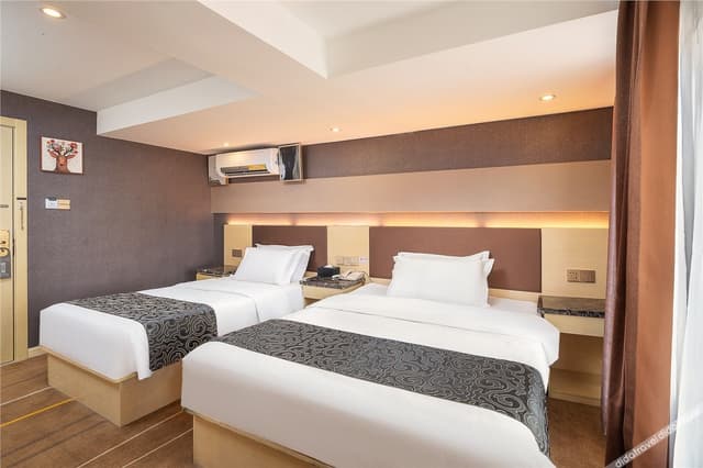 Qingshe Suite