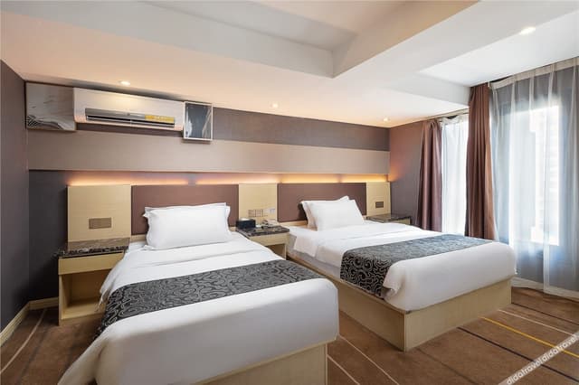Qingshe Suite