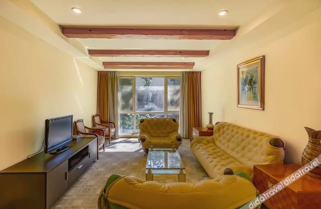 Villa Suite (five-bedroom)