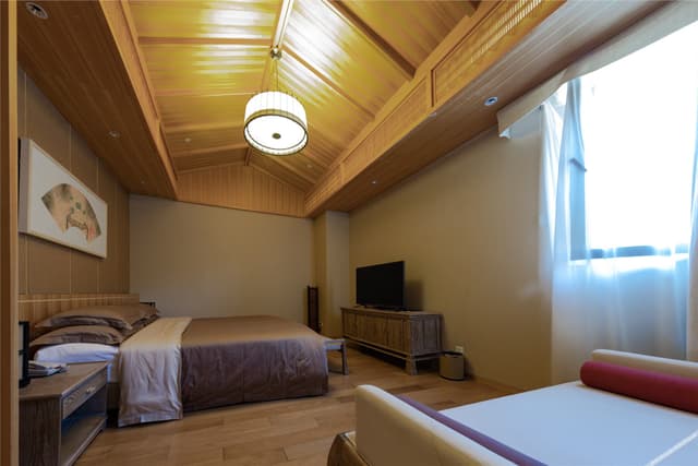 Multi-level Suite A