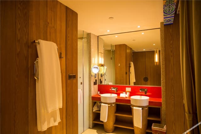 Superior Twin Room B