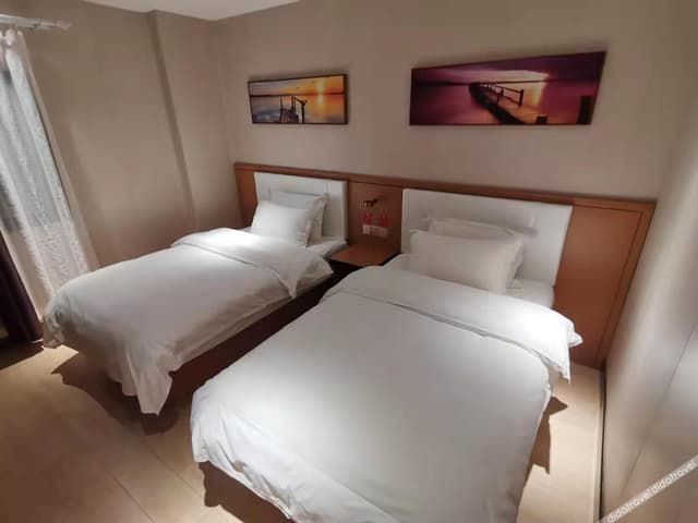 Guestroom (2 Beds)