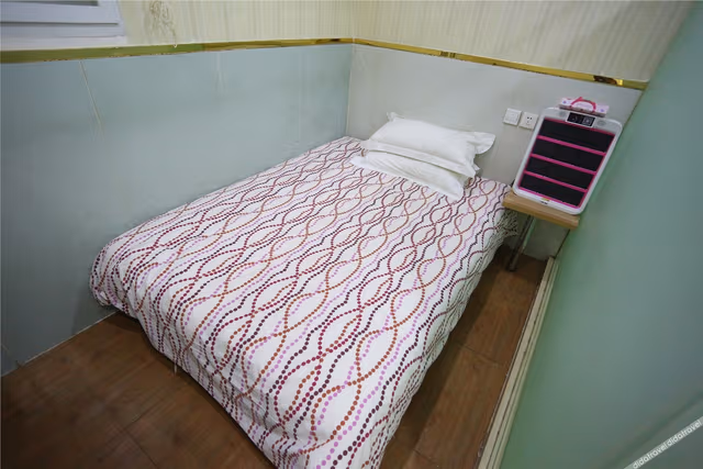 Cozy Single Room