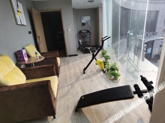 Chaoman Longhe Hotel (Beijing Universal Resort Linheli Subway Station Store)1