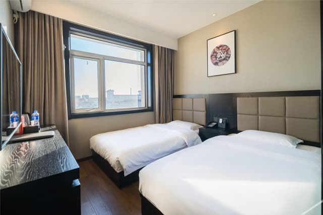 Selected Room (2 beds)